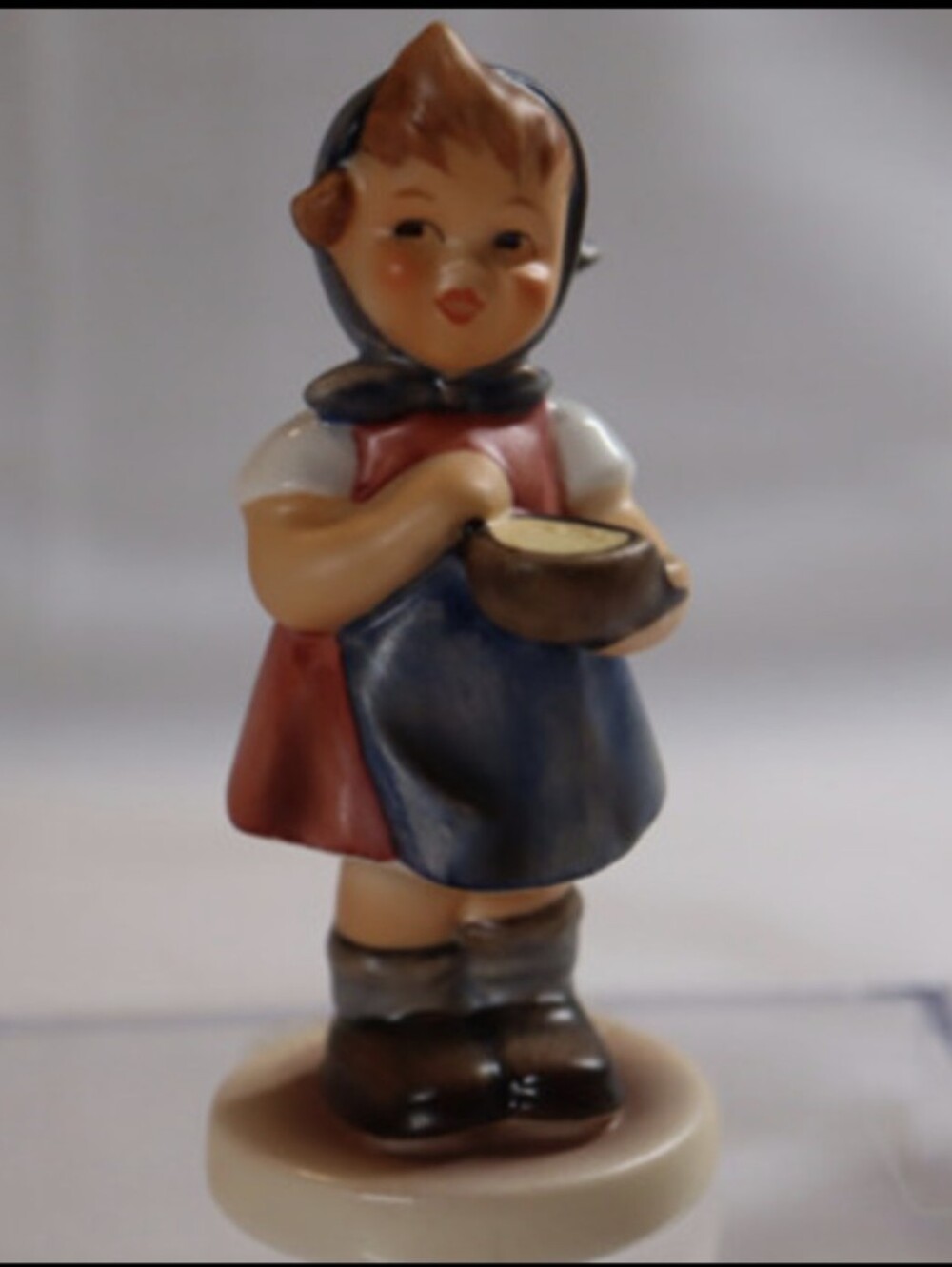 Vintage Goebel Hummel Club Exclusive “From Me to You” 3 ½” Figurine #036 w/Box